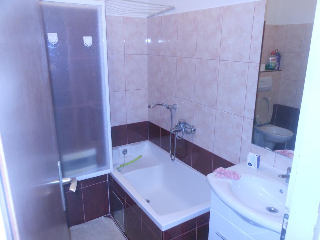 Apartments Lela Bihać Esterno foto